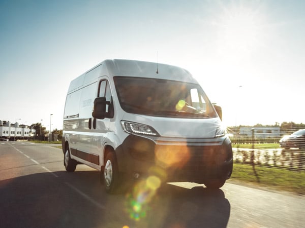 Noleggio-furgone-chiuso-monza-brianza-legnano