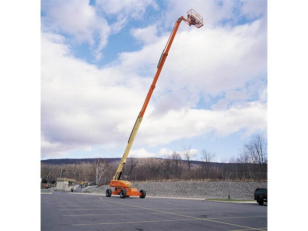 Piattaforme-telescopiche-jlg-1350-sj-milano